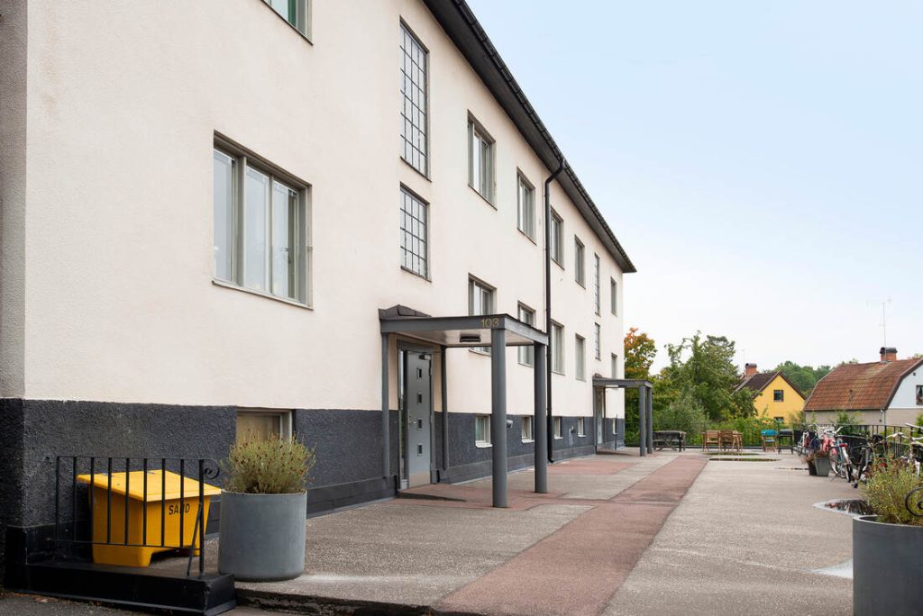 25. Fasadrenovering omputsning till BRF